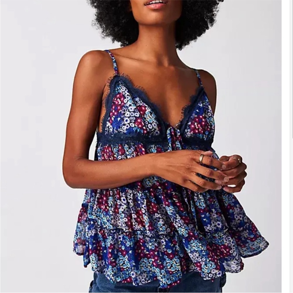 Sz L FREE PEOPLE Merrie's Garden Top blue purple